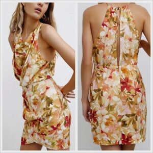 Significant Other Chiara
Watercolor Floral Print
Dress, in Excellent Condition